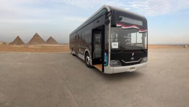 نموذج-لأتوبيس-“النصر-للسيارات”-الكهربائي-يدخل-الخدمة-التجريبية-ضمن-منظومة-نقل-زوار-أهرامات-الجيزة