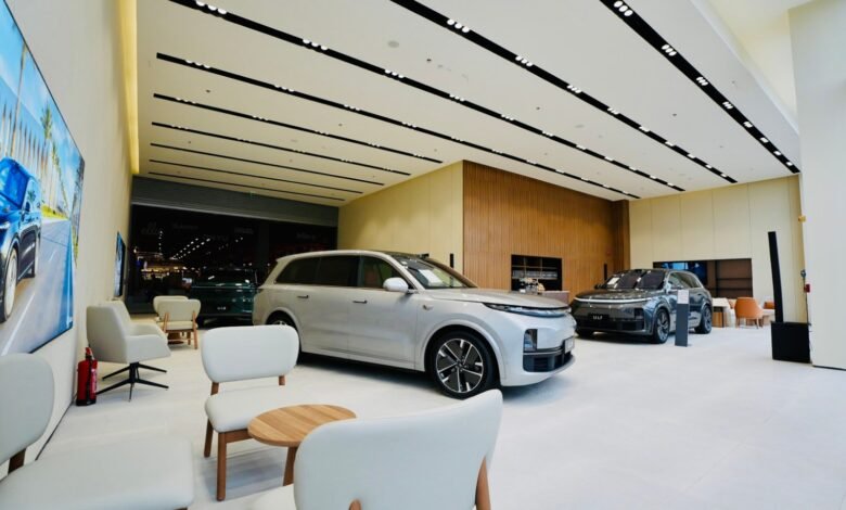 li-auto-تفتتح-صالتي-عرض-جديدتين-في-ديستركت-فايف-ومول-العرب