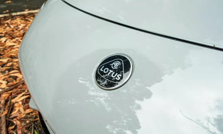 lotus-تقدم-emira-turbo-se-كأحدث-تطور-في-فئة-السيارات-الرياضية