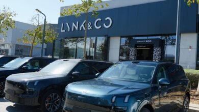 عز-العرب-تُسلم-الدفعة-الأولى-من-سیارات-lynk&co-900-الجديدة-كليًا