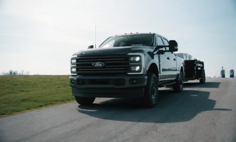 فورد-تكشف-عن-super-duty-carhartt-edition-الجديدة.-شاحنة-العمل-الأمريكية-بطابع-أكثر-قسوة