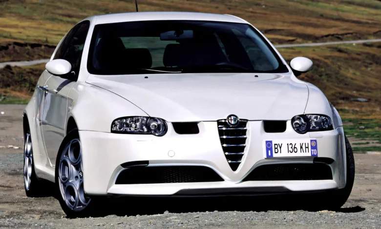 ألفا-روميو-تعيد-إحياء-الهاتشباك-الأسطورية-لمنافسة-bmw-الفئة-الأولى-مستوحاة-من-147-و-giulietta